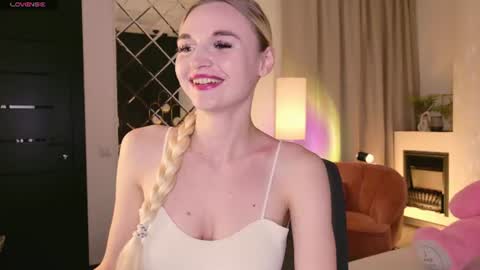 Mila online show from July 2026 09:28:02 PM