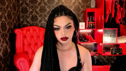 Raven Strauss online show from November 2025 04:43:02 PM
