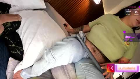 Mishelle online show from February 2026 06:19:02 AM