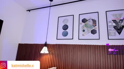 Mishelle online show from April 2026 07:45:01 AM