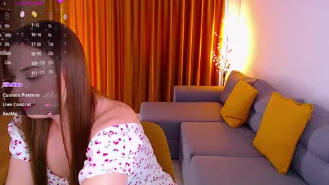 Mia online show from March 2025 10:52:01 AM