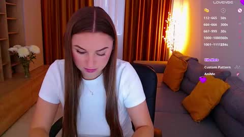 Mia online show from October 2025 07:29:01 AM