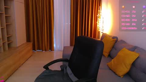 Mia online show from June 2026 05:54:02 AM
