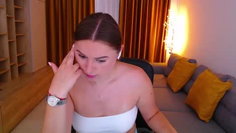 Mia online show from July 2026 07:32:02 AM