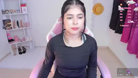 Snapshot of _misshoneyxx chatting on February 2025 04:18:02 AM Hanna Idependent Model online show from February 2025 04:18:02 AM