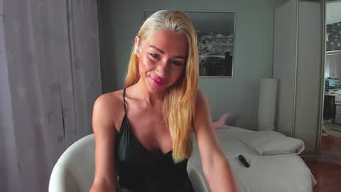 Snapshot of _mito_69 chatting on September 2025 03:40:01 AM alienmito online show from September 2025 03:40:01 AM