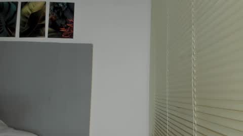 _molly_rosse_ online show from November 2025 12:15:01 PM