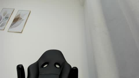 _molly_rosse_ online show from May 2026 12:02:01 PM