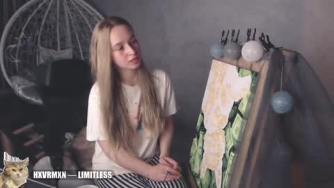 Snapshot of _mother_of_cats chatting on September 2025 08:20:02 PM Debby online show from September 2025 08:20:02 PM