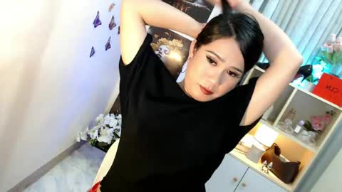 _mysticdoll_ online show from April 2026 03:35:02 AM