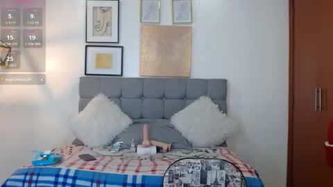 Snapshot of _naomi_s chatting on October 2025 02:08:02 PM _naomi_s online show from October 2025 02:08:02 PM