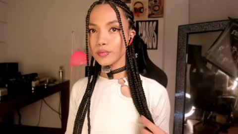 Nati - Independ model online show from May 2026 02:07:02 AM