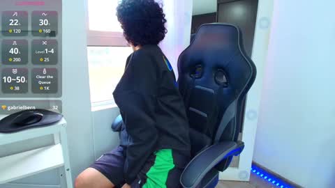 Snapshot of _nickconnor1 chatting on January 2025 07:25:01 PM Nicolas online show from January 2025 07:25:01 PM