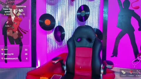 Snapshot of _nickyminach chatting on April 2026 09:20:02 PM Nicky Please help me with your thumbs up its importan online show from April 2026 09:20:02 PM