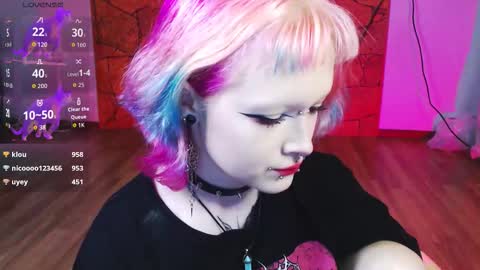 Snapshot of _nicole_meow_ chatting on December 2025 06:37:02 PM Nicole online show from December 2025 06:37:02 PM