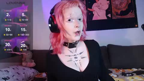 Snapshot of _nicole_meow_ chatting on June 2026 02:14:01 AM Nicole online show from June 2026 02:14:01 AM