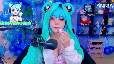 Snapshot of _niiky chatting on December 2025 04:14:02 PM niiky online show from December 2025 04:14:02 PM