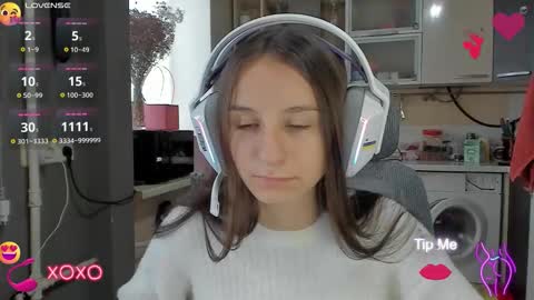 Nika online show from October 2025 07:50:01 AM