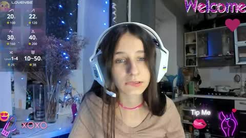 Nika online show from November 2025 04:13:02 PM