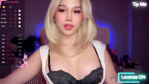 Lily online show from September 2025 10:31:02 PM