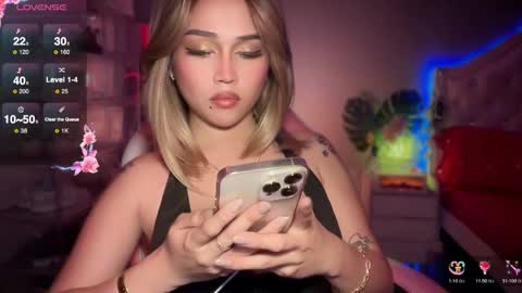 Lily online show from October 2025 03:22:01 PM