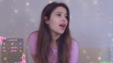 Snapshot of _noell_ chatting on November 2025 09:21:01 AM Vivian online show from November 2025 09:21:01 AM