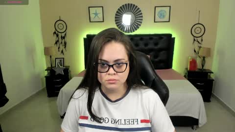 Olivia jones online show from May 2026 11:51:02 AM
