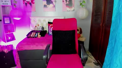 pamela online show from November 2025 08:29:02 PM