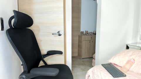 Pamela online show from December 2024 05:03:01 AM