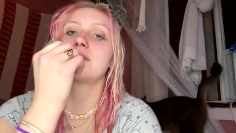 Snapshot of _peaceoutgirlscout_ chatting on September 2025 03:11:01 AM _peaceoutgirlscout_ online show from September 2025 03:11:01 AM