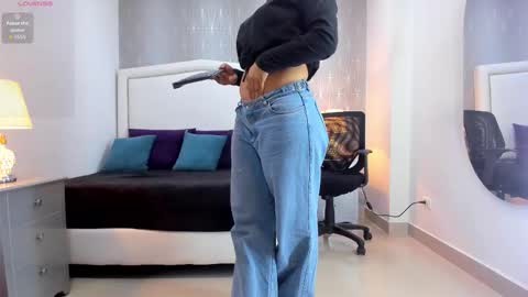  peach1  online show from December 2025 02:43:02 PM