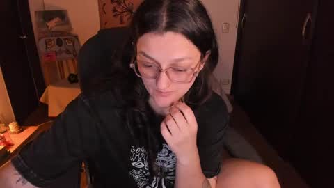 violeta ig  online show from April 2026 03:42:02 AM