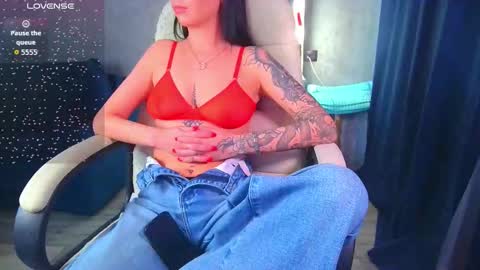 Snapshot of _pink__rabbit_ chatting on March 2026 05:23:01 AM Ilona online show from March 2026 05:23:01 AM