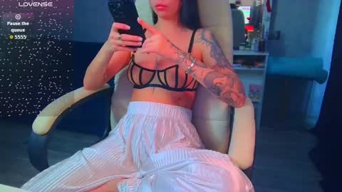 Snapshot of _pink__rabbit_ chatting on April 2026 06:38:01 AM Ilona online show from April 2026 06:38:01 AM