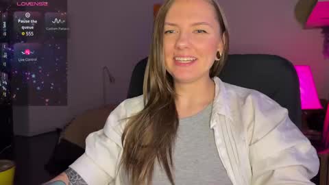  HADLY today day-off see u online 0112  online show from January 2025 05:45:01 PM