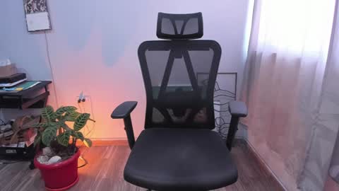 Cherr online show from December 2024 09:43:02 PM