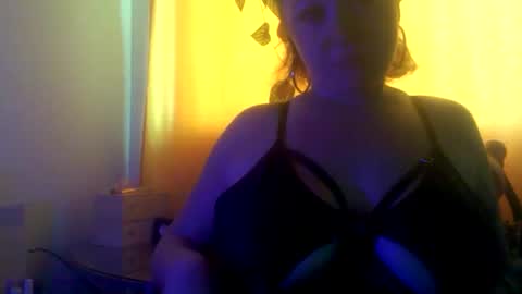 Snapshot of _redgold chatting on March 2026 05:24:02 PM REDGOLD BABY online show from March 2026 05:24:02 PM