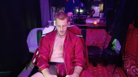Snapshot of _redxxx chatting on February 2025 01:57:01 PM REDxxx online show from February 2025 01:57:01 PM