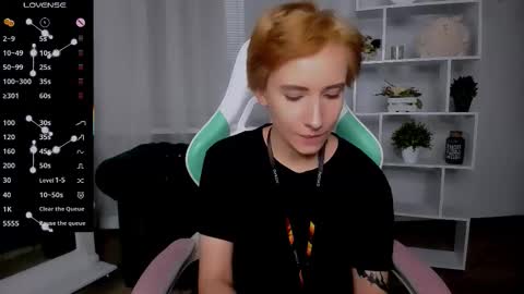 Snapshot of _rein_ramm chatting on November 2025 05:24:01 PM Rein online show from November 2025 05:24:01 PM