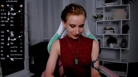 Snapshot of _rein_ramm chatting on November 2025 06:08:01 PM Rein online show from November 2025 06:08:01 PM