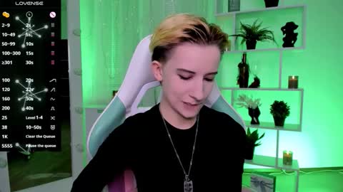 Snapshot of _rein_ramm chatting on March 2026 04:44:02 PM Rein online show from March 2026 04:44:02 PM