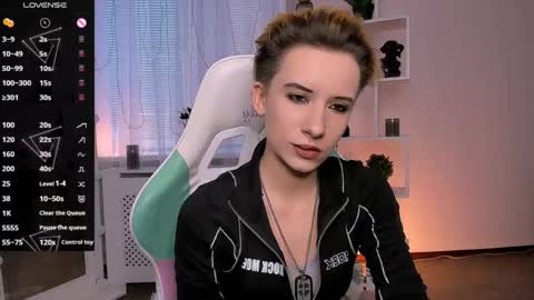 Snapshot of _rein_ramm chatting on May 2026 02:33:01 PM Rein online show from May 2026 02:33:01 PM