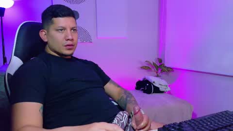 Snapshot of _robertobaggio chatting on July 2026 12:48:02 PM Roberto online show from July 2026 12:48:02 PM