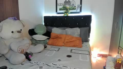 _rosi_berlin_ online show from February 2025 04:42:02 PM