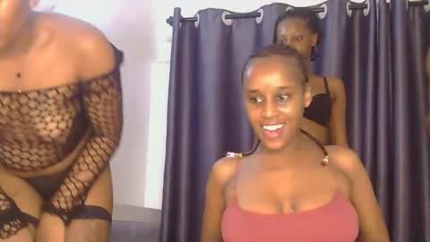  Roxxana online show from June 2026 06:32:02 PM