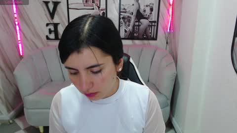 Snapshot of _samantha_b chatting on January 2025 12:45:02 PM Samantha online show from January 2025 12:45:02 PM