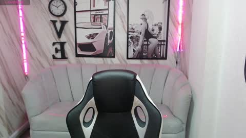 Snapshot of _samantha_b chatting on January 2025 12:39:02 PM Samantha online show from January 2025 12:39:02 PM