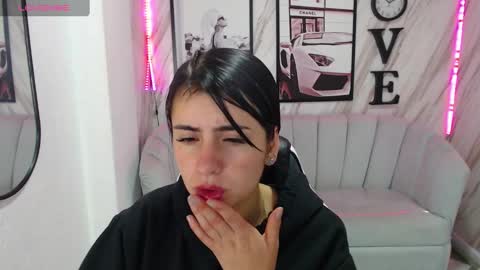 Snapshot of _samantha_b chatting on March 2025 01:06:02 PM Samantha online show from March 2025 01:06:02 PM