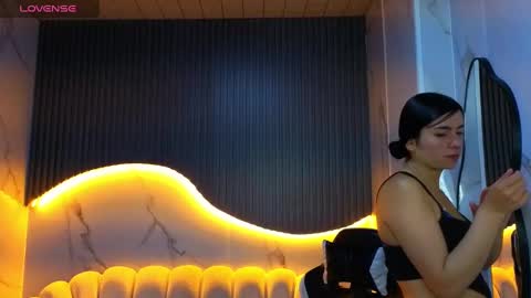 Snapshot of _samantha_b chatting on October 2025 12:49:02 PM Samantha online show from October 2025 12:49:02 PM