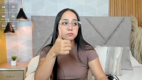 Antonella  online show from November 2025 12:48:02 PM